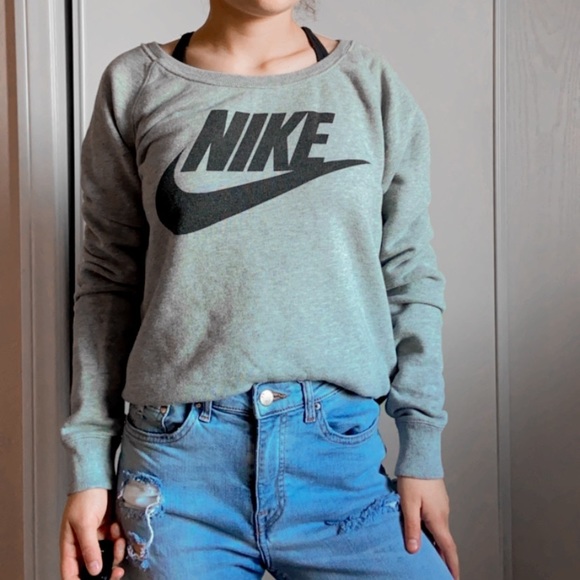 Nike Sweaters - Nike Sweater